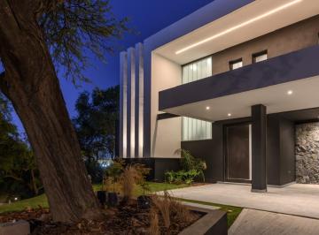 Casa de 5 ambientes, Córdoba · Venta a Estrenar, 4 Dorm., Complejo Costa Verde, Altos de Chateau, Córdoba