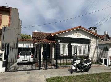Casa · 120m² · 3 Ambientes · 3 Cocheras · Casa en Venta Dos Dorm. Temperley