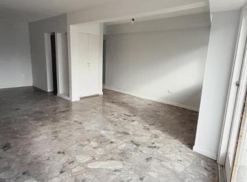 Departamento · 90m² · 4 Ambientes · Depto 4 Amb Muy Luminoso con Vista Espectacular Piso Alto