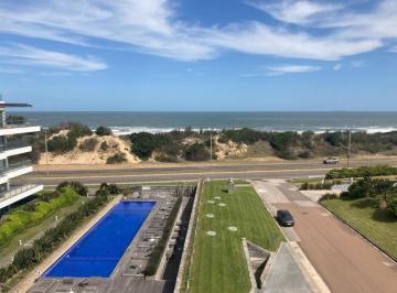 Departamento · 200m² · 4 Ambientes · 1 Cochera · Departamento en Brava 28