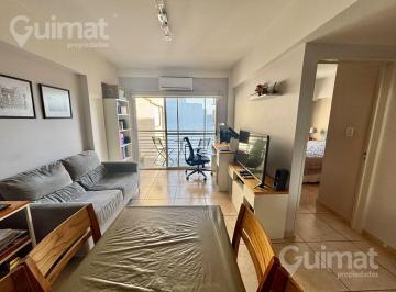 Departamento · 41m² · 2 Ambientes · 1 Cochera · 45 m² - 2 Amb con Balcon Al Frente y Cochera - Av Directorio 3300.