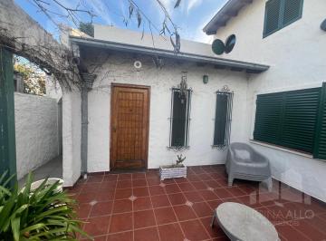 Casa · 224m² · 4 Ambientes · 1 Cochera · Venta Dos Casas en PH en Padua