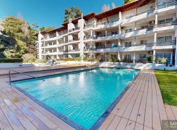 Departamento de 3 ambientes, Cariló · Carilo, Dpto. en Venta Frente Al Centro Comercial
