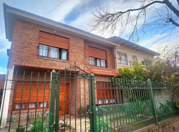 Casa de 4 ambientes, Almirante Brown · Apto Credito Hipotecario! Burzaco Centro
