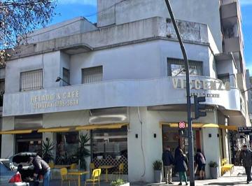 Oficina comercial de 8 ambientes, Vicente López · Oficina - Consultorio con 6 Despachos