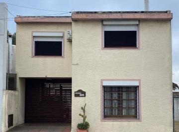 Casa · 124m² · 6 Ambientes · 1 Cochera · Excelente Propiedad en Pleno Centro de La Ciudad