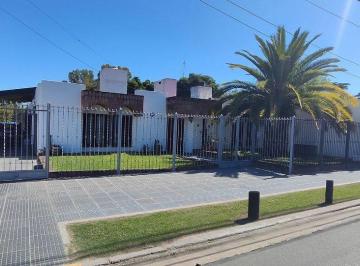 Casa · 166m² · 6 Ambientes · 3 Cocheras · Venta Casa Arguello 3 Dorm con Depto 1 Dorm