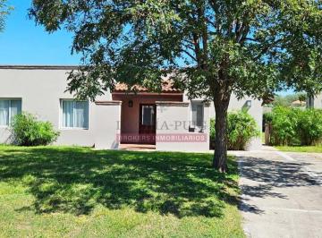 LHP-LHP-2993_2 · Casa en Venta de 3 Dorm. - Área 3 San Matías