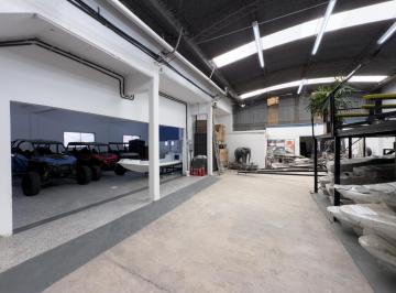 Bodega-Galpón · 1100m² · 5 Ambientes · 1 Cochera · Venta de Galpón Industrial 1350 m² en Saenz Peña - 3 Plantas - Entrada Para Camiones