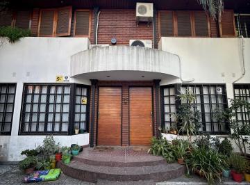 PH · 186m² · 4 Ambientes · 2 Cocheras · PH en Villa Urquiza