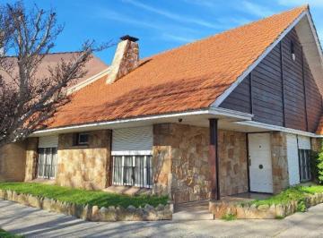 Imagen1 · Chalet 4 Amb. Impecable en Barrio Chauvin