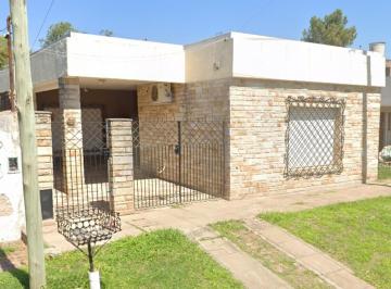 Casa · 110m² · 4 Ambientes · 1 Cochera · Casa 4 Ambientes - Ituzaingó Norte