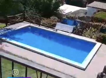 Casa de 7 ambientes, Villa Carlos Paz · En V. Carlos Paz, El Espacio Que Buscás Para Tu Familia 850 m² de Terreno 4 Habitaciones y Pileta.