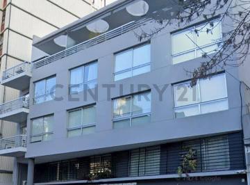 Local comercial · 101m² · Venta Local Barracas Amplia Vitrina Rentando