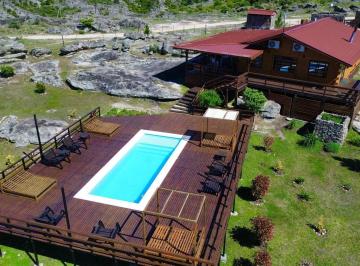 Quinta vacacional · 692m² · 24 Ambientes · 12 Cocheras · Cabañas Premium en La Cumbrecita