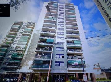 Departamento de 3 ambientes, Tres de Febrero · Departamento Alquiler 4 Ambientes