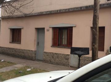 Casa · 90m² · 4 Ambientes · Lobos 2600 ‼️