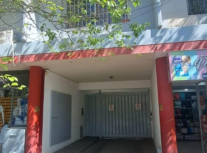 Departamento · 80m² · 5 Ambientes · 1 Cochera
