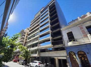 Departamento · 90m² · 3 Ambientes · Venta Departamento de 2 Dorm. con Patio Exclusivo en Centro Rosario