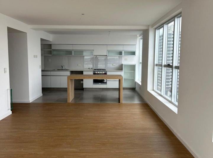 Departamento · 160m² · 4 Ambientes · 2 Cocheras