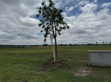 Terreno · 1050m² · Terreno con Frente Sur en Vida Club de Campo - 120