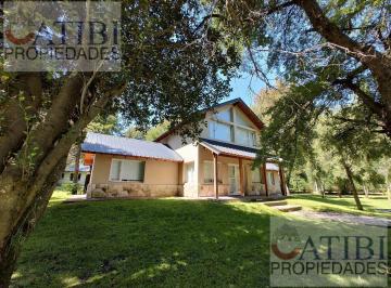 Casa · 162m² · 5 Ambientes · Casa a Estrenar Totalmente Equipada