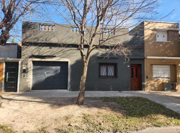 Casa · 150m² · 3 Ambientes · Casa en Venta Para Dos Familias