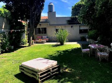 Casa de 4 ambientes, Vicente López · Casa de 4 Ambientes en Venta en Olivos