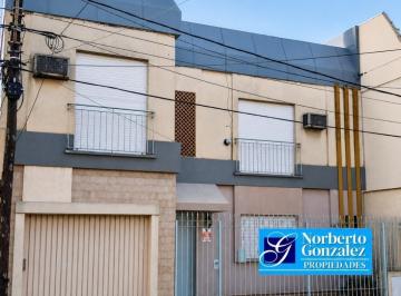 Casa · 193m² · 4 Ambientes · 1 Cochera · En Palomar en Venta Casa de 4 Ambientes 2 Baños Garage Apta Credito F: 10551