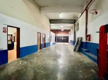 Depósito de 7 ambientes, Villa Devoto · Villa Devoto - Gran Deposito Comercial Textil de 2400 m² - J. A. Garcia Al 4700