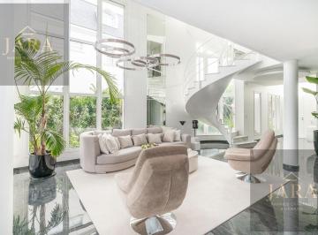Casa · 400m² · 5 Ambientes · 2 Cocheras · Exclusiva Casa en Venta 5 Amb Nuevo Quilmes