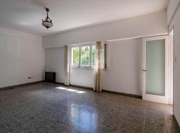 Departamento · 111m² · 4 Ambientes · Departamento en Venta 64 E/ 6 y 7, La Plata, Tres Dorm..