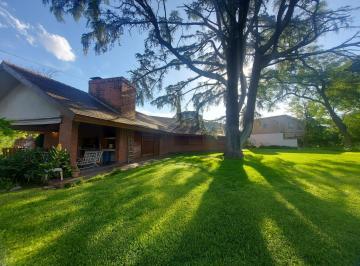 Casa · 250m² · 6 Ambientes · 5 Cocheras · Chalet Amplio Bella Vista Mucho Parque 1200 Mtrs