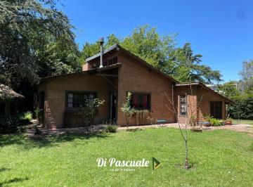 Quinta vacacional · 125m² · 4 Ambientes · Venta Casa Quinta con Parque, Pileta y Quincho - La Reja Sur