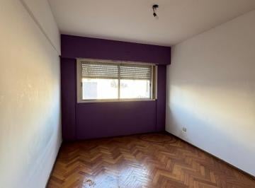 Departamento de 2 ambientes, General San Martín · Deparatamento 2amb. en El Centro de San Martin