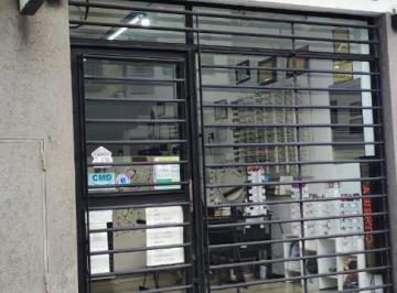 Local comercial · 24m² · Local en Importante Cuadra Comercial