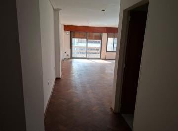 Departamento de 5 ambientes, Córdoba · Colón 737 - 3 Dorm. con Balcón