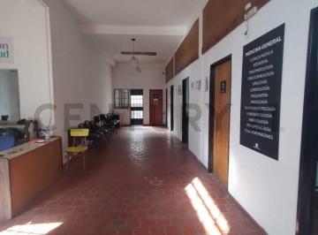 Local comercial · 220m² · 4 Ambientes · Casa y Locales a La Venta Melchor Romero