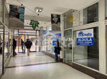 Foto · Local Comercial en Alquileruso de Oficinas. Galeria del Cine