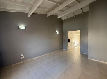 Casa · 90m² · 4 Ambientes · Casa en Confluencia