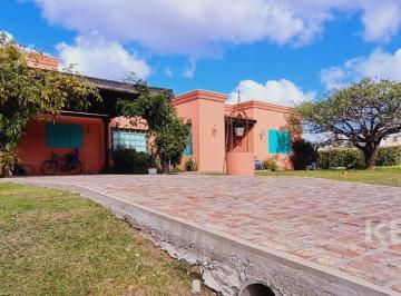 Casa · 140m² · 5 Ambientes · Club de Campo Los Palenques