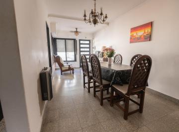 PH · 82m² · 5 Ambientes · PH en La Plata