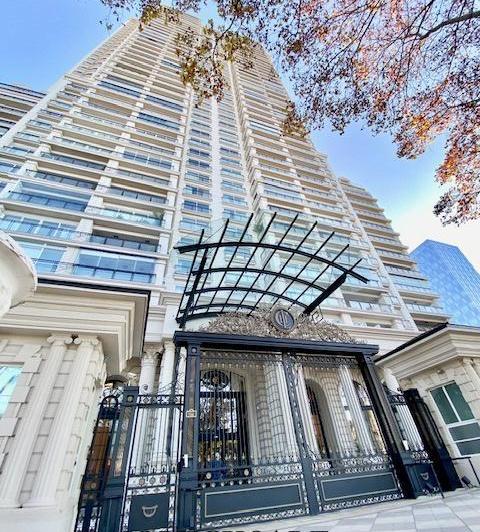 Departamento · 271m² · 4 Ambientes · 2 Cocheras