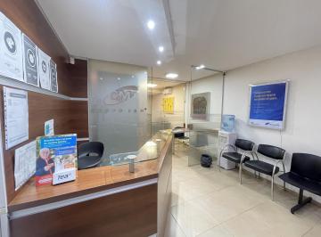Local comercial · 106m² · 4 Ambientes · Local en Venta con Oficinas Cerca de Tribunales!