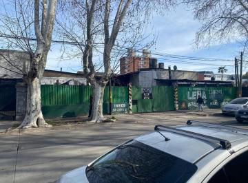 Local comercial · 220m² · Local en Alquiler Comercio y Saravia