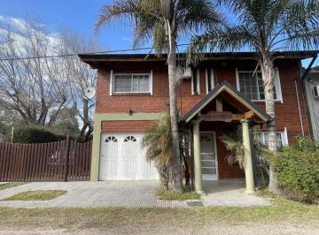 escobar-loma-verde-venta-chalet-5-o-mas-ambientes · Hermosa Oportunidad en Country con Bajas Expensas
