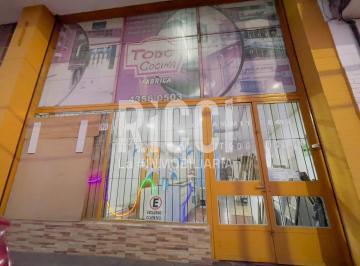 Local comercial · 600m² · Galpón en Venta en Ezpeleta Quilmes