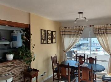 Departamento de 4 ambientes, Morón · Muy Amplio Departamento en Zona Muy Tranquila, Redeada de Espacio Verde