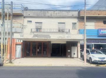 Local comercial · 340m² · Local Comercial con Vivienda en Quilmes.