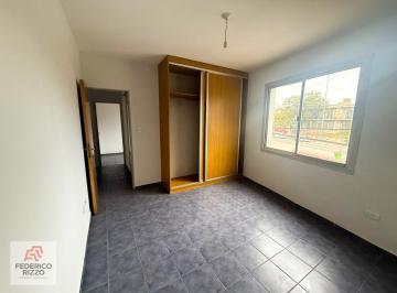 Departamento · 50m² · 3 Ambientes · Alquila Ya! Departamento con Ubicacion Privilegiada Sobre Av Sabattini